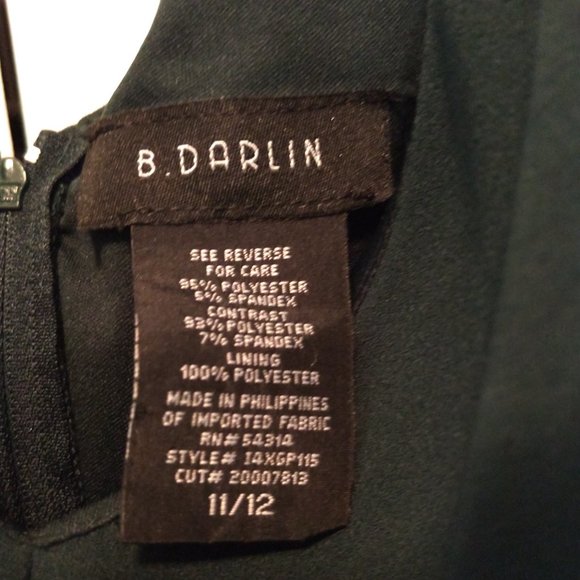 B. Darlin Junior Dress - Picture 6 of 7